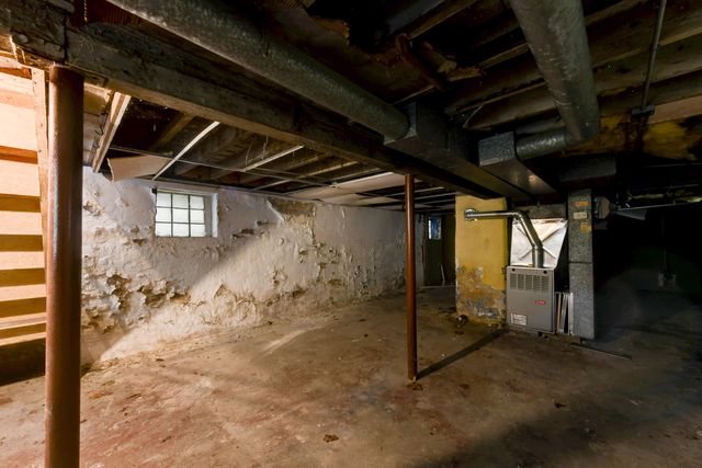 5010 Magoun Avenue, East Chicago, IN 46312