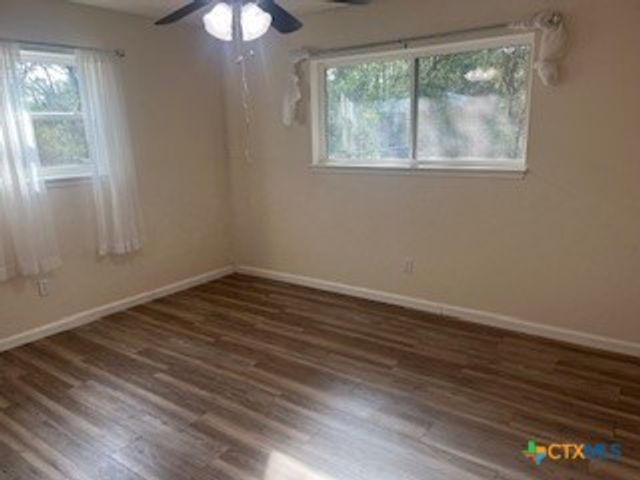 2603 W Main Street, Cameron, TX 76520