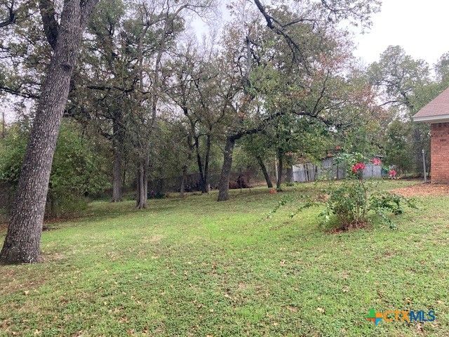 2603 W Main Street, Cameron, TX 76520