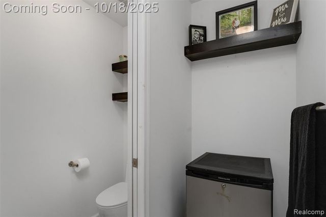 20330 Rambling Drive, Clinton Township, MI 48038