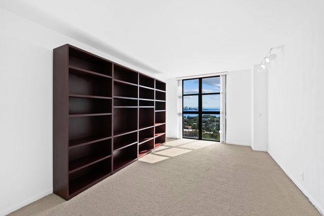 1000 Quayside Ter 1606, Miami, FL 33138