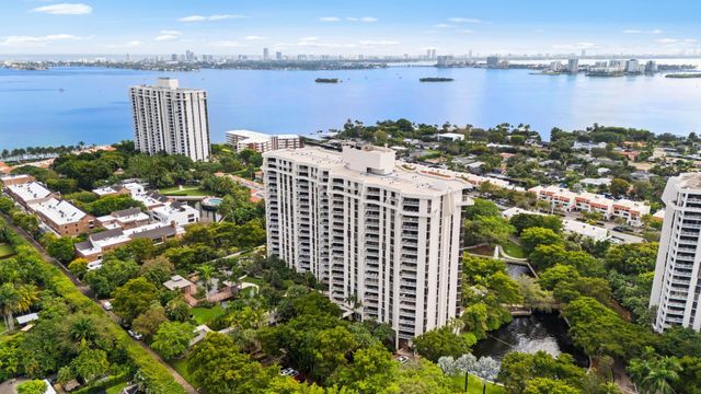 1000 Quayside Ter 1606, Miami, FL 33138