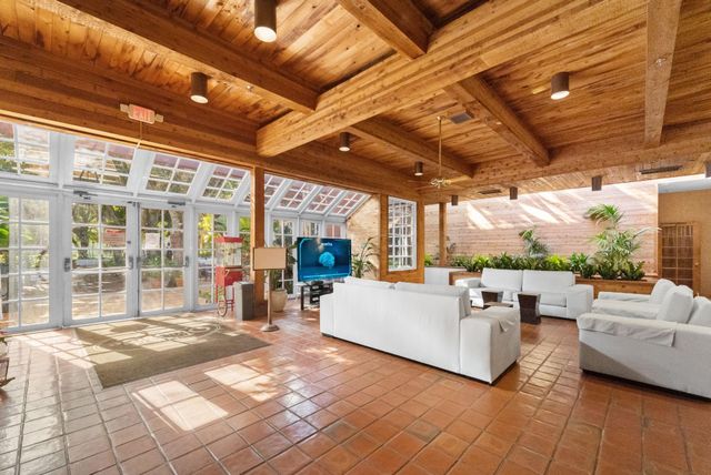 1000 Quayside Ter 1606, Miami, FL 33138