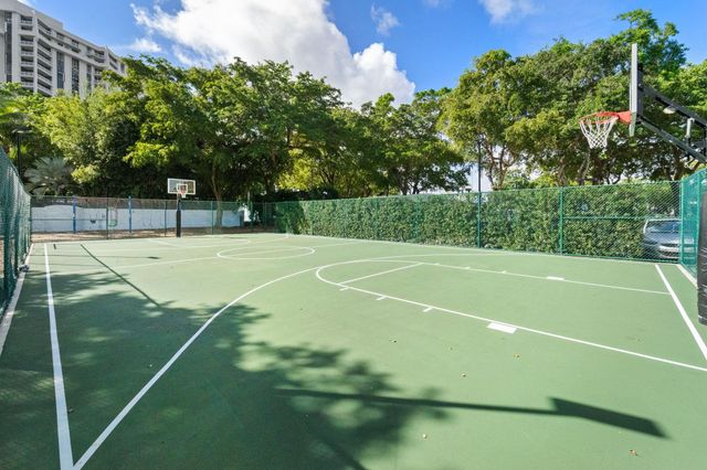 1000 Quayside Ter 1606, Miami, FL 33138