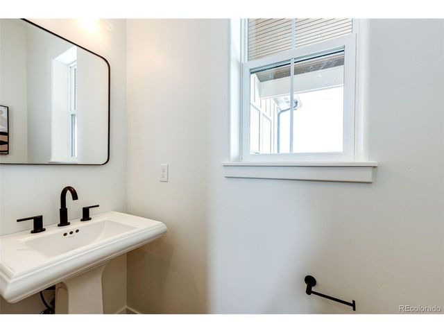 320 S County Road 173, Byers, CO 80103