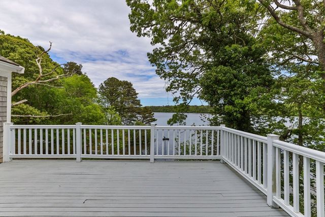 34 Featherbed Ln, Brewster, MA 02631