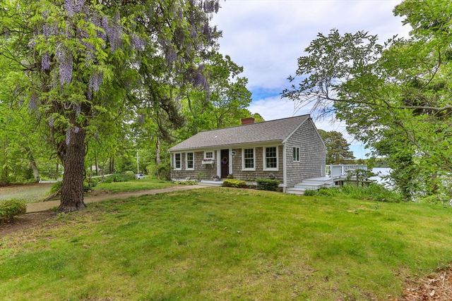 34 Featherbed Ln, Brewster, MA 02631