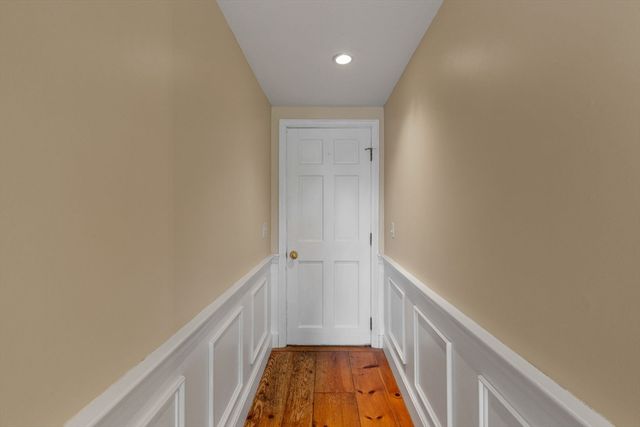 34 Featherbed Ln, Brewster, MA 02631