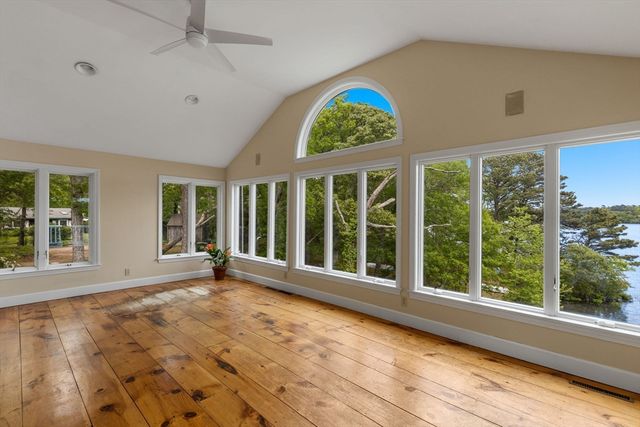 34 Featherbed Ln, Brewster, MA 02631