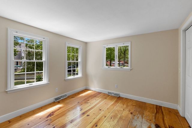 34 Featherbed Ln, Brewster, MA 02631