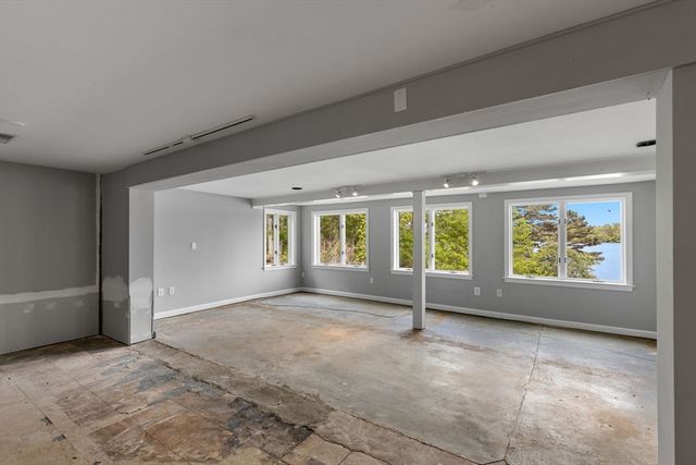 34 Featherbed Ln, Brewster, MA 02631