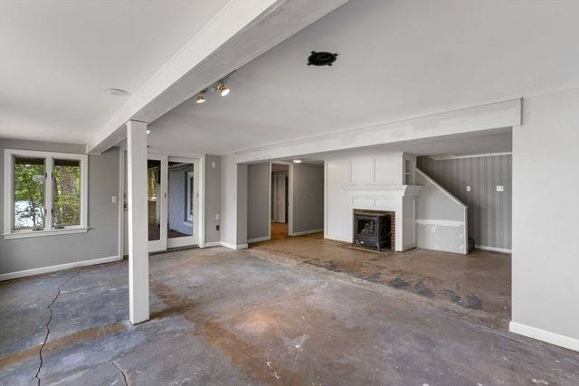 34 Featherbed Ln, Brewster, MA 02631