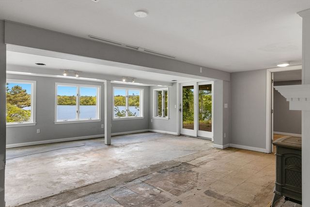 34 Featherbed Ln, Brewster, MA 02631