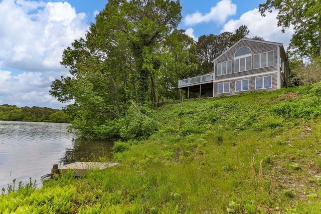 34 Featherbed Ln, Brewster, MA 02631