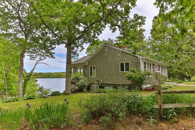 34 Featherbed Ln, Brewster, MA 02631