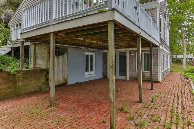 34 Featherbed Ln, Brewster, MA 02631