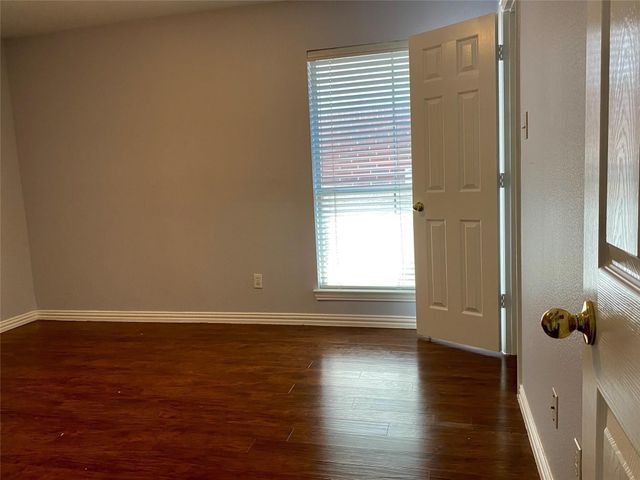 2016 Vintage Circle, Corinth, TX 76210