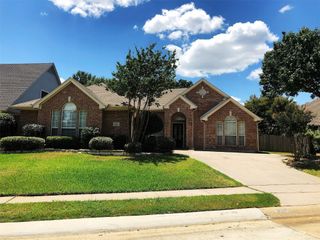2016 Vintage Circle, Corinth, TX 76210