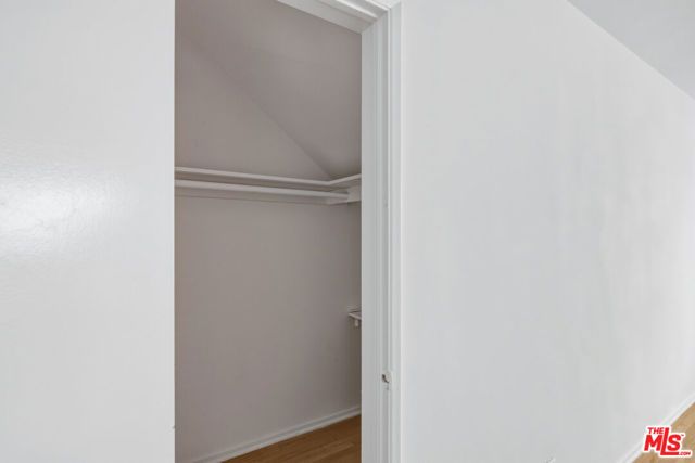 1058 S Wooster Street 3, Los Angeles, CA 90035