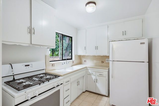 1058 S Wooster Street 3, Los Angeles, CA 90035