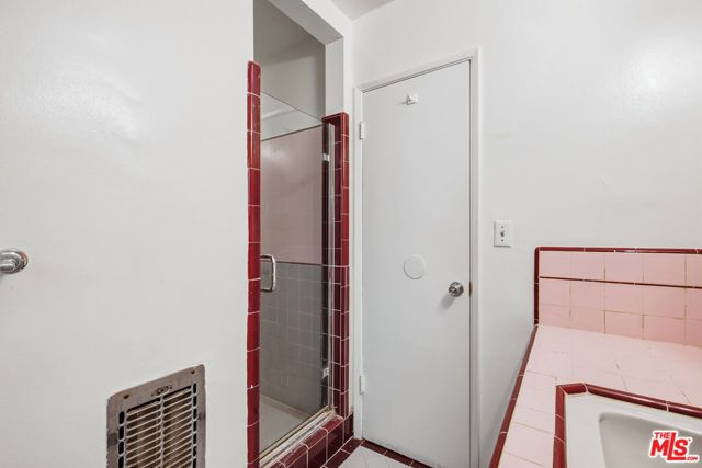 1058 S Wooster Street 3, Los Angeles, CA 90035