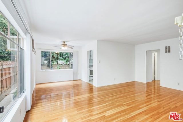 1058 S Wooster Street 3, Los Angeles, CA 90035