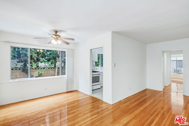 1058 S Wooster Street 3, Los Angeles, CA 90035