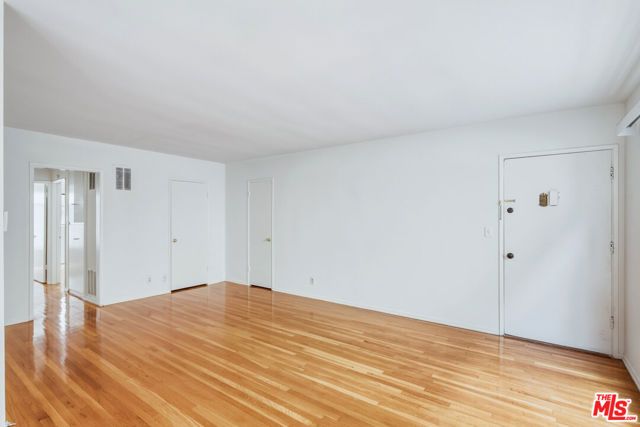 1058 S Wooster Street 3, Los Angeles, CA 90035