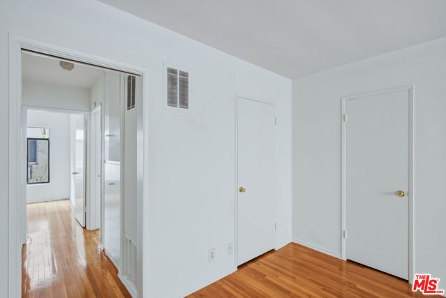 1058 S Wooster Street 3, Los Angeles, CA 90035