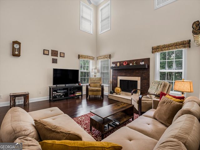 4564 Austin Hills Drive, Suwanee, GA 30024