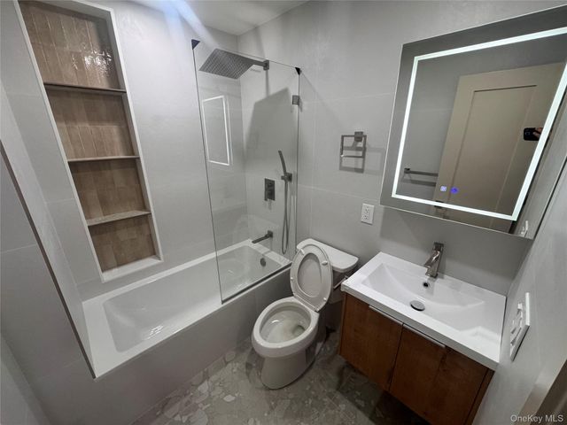 2034 Colden Ave, Bronx, NY 10462