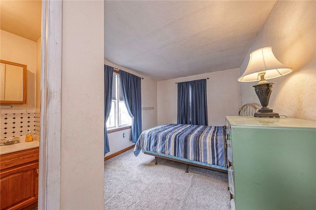 513 Catherine St, South Greensburg Boro, PA 15601