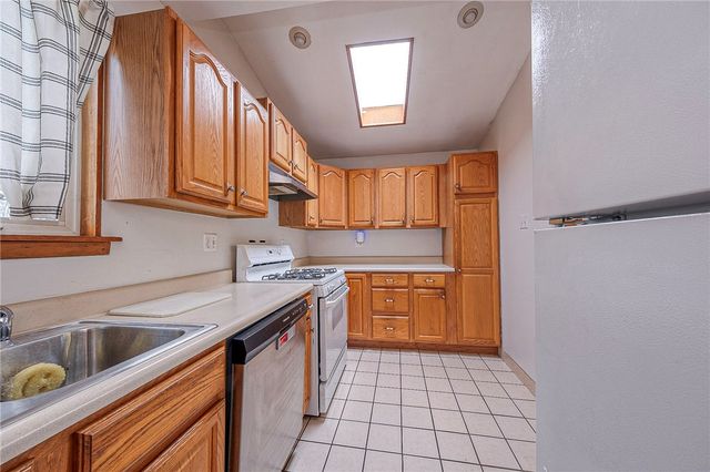 513 Catherine St, South Greensburg Boro, PA 15601