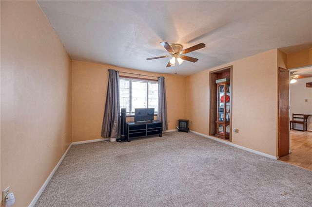 513 Catherine St, South Greensburg Boro, PA 15601