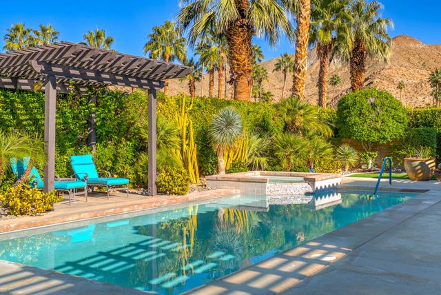 38760 Maracaibo Circle, Palm Springs, CA 92264