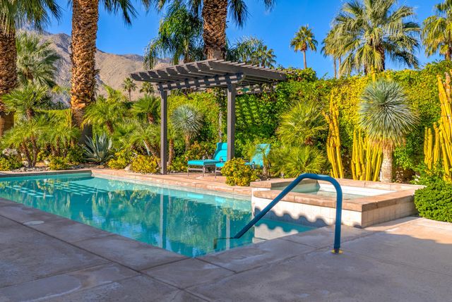 38760 Maracaibo Circle, Palm Springs, CA 92264