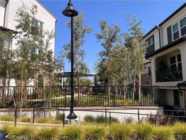 9831 La Serna 1, Whittier, CA 90605