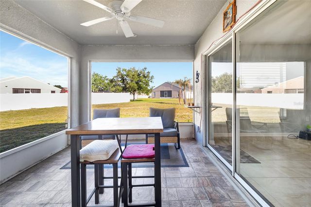 23905 NARROWLEAF COURT, Leesburg, FL 34748