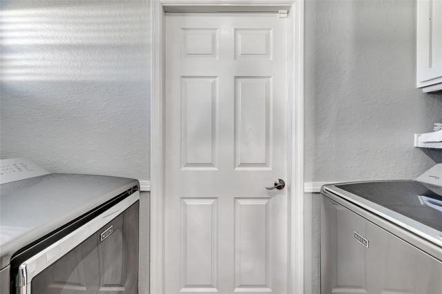 23905 NARROWLEAF COURT, Leesburg, FL 34748