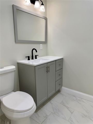 27 North Washington Avenue, Oxford, NY 13830