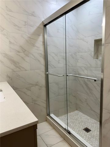 27 North Washington Avenue, Oxford, NY 13830