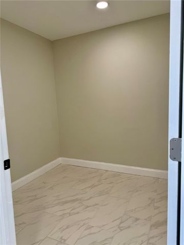 27 North Washington Avenue, Oxford, NY 13830