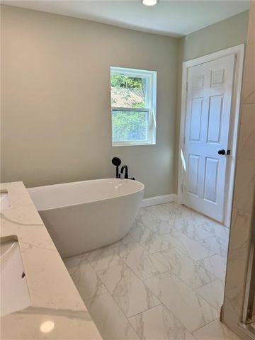 27 North Washington Avenue, Oxford, NY 13830