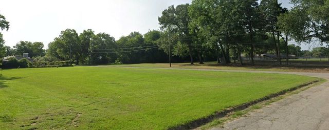 9999 Stadium Street, Van, TX 75790