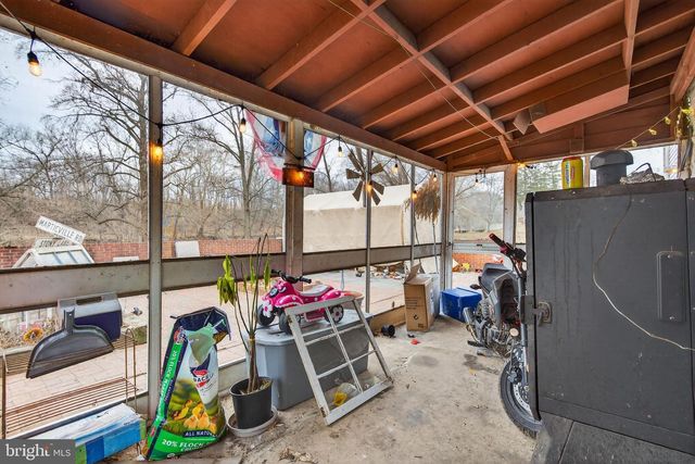 272 SLACKWATER RD, Millersville, PA 17551