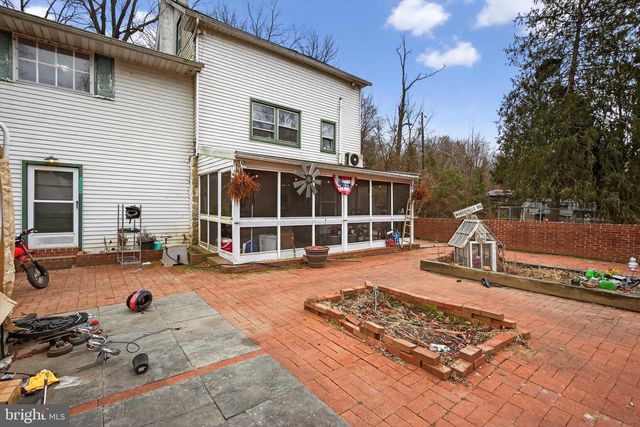 272 SLACKWATER RD, Millersville, PA 17551