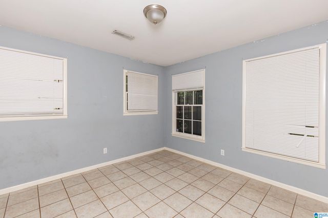 631 17TH STREET S, Bessemer, AL 35020