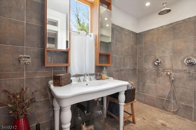 420 Trimmer Road, Lebanon Twp., NJ 07830