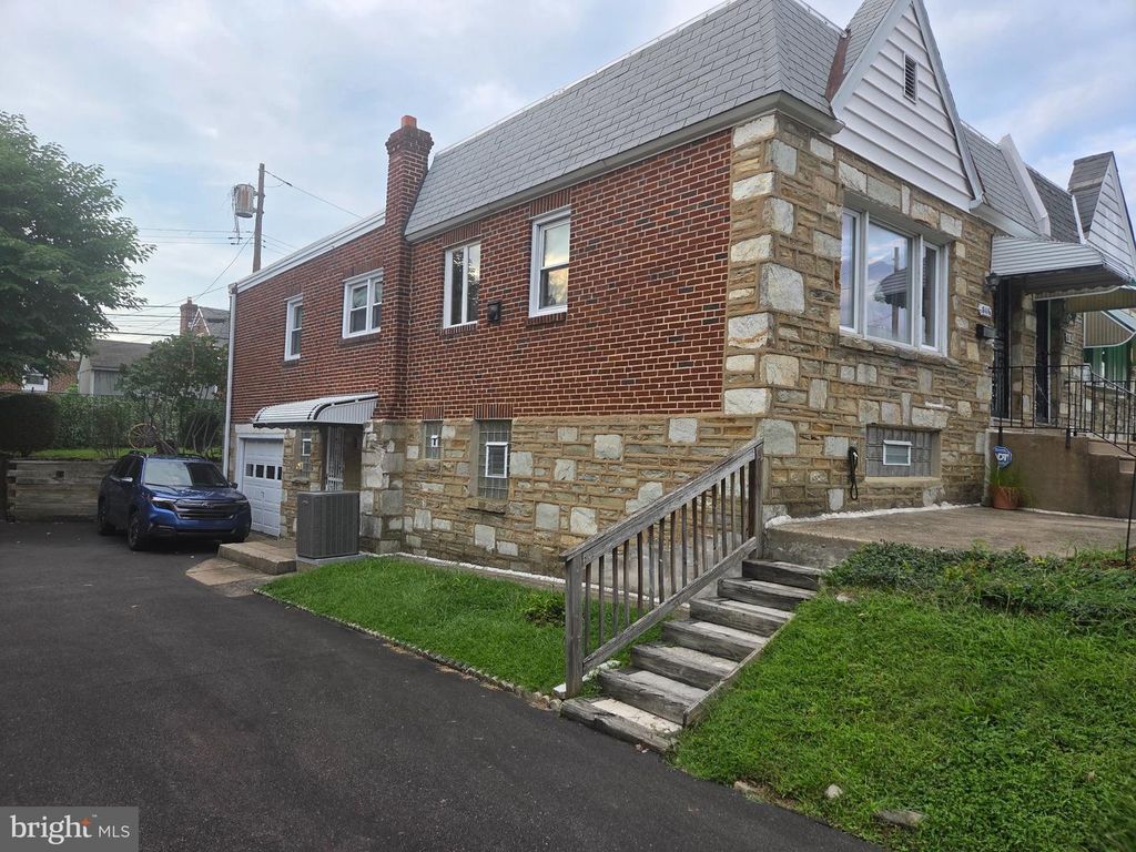 8116 LEONARD ST, PHILADELPHIA, PA 19152 — exterior