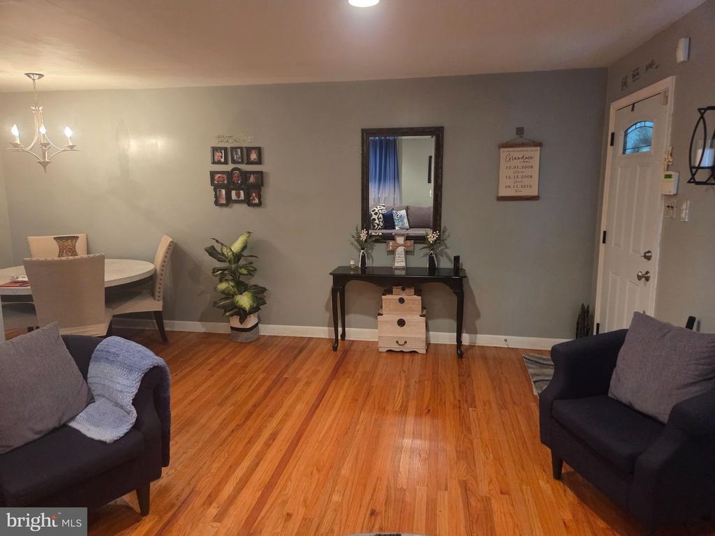8116 LEONARD ST, PHILADELPHIA, PA 19152 — photo 3